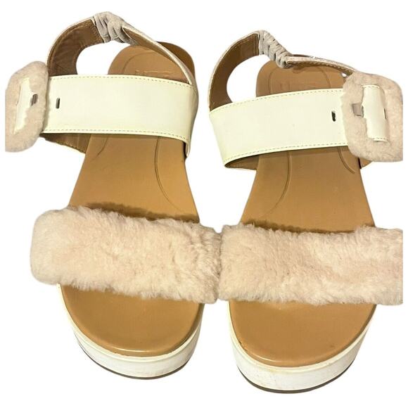 NWOB Ugg Le Fluff Chella Fluff Patent Leather Sandals •Women 9.5/40.5• Treadlite - Picture 1 of 9